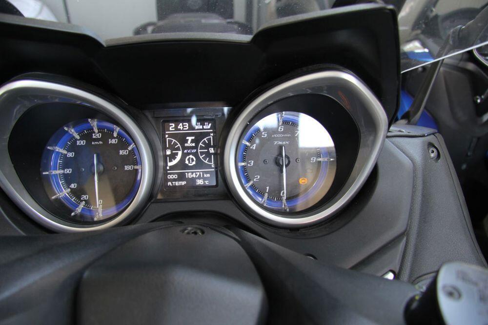 Yamaha T-Max 530 DX (2017 - 19) (5)