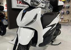 Piaggio Beverly 400 ABS-ASR (2021 - 24) usata