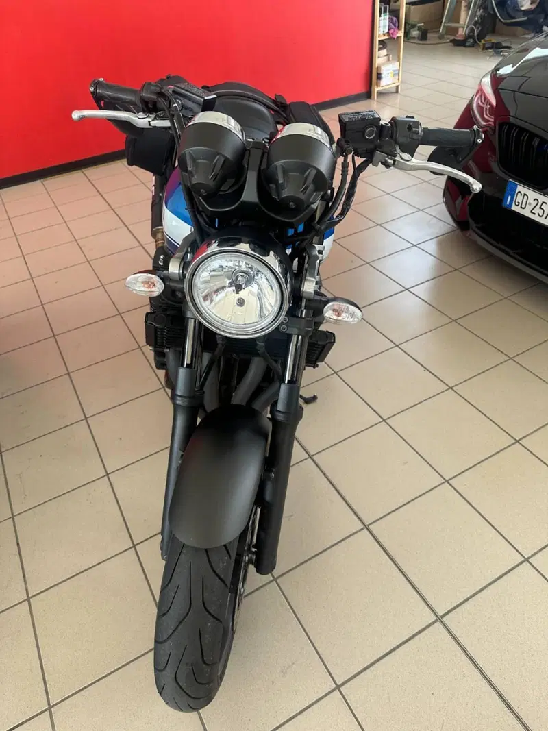 Yamaha XJR 1300 Racer (2015 - 17)
