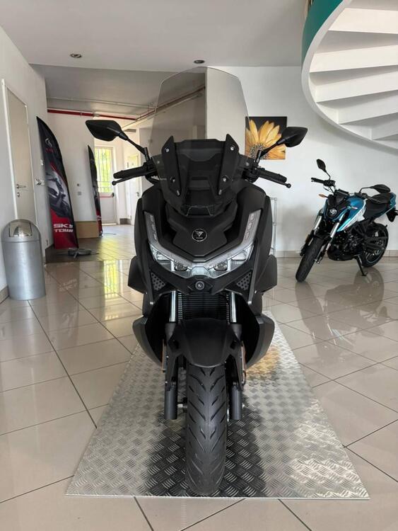 Voge Sfida SR3 (2024 - 25) (2)