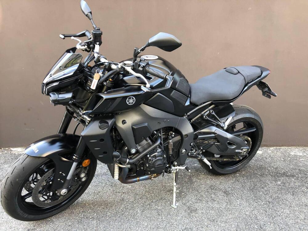 Yamaha MT-10 (2022 - 25) (4)