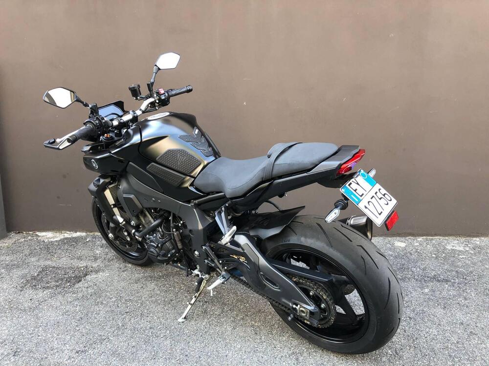 Yamaha MT-10 (2022 - 25) (3)