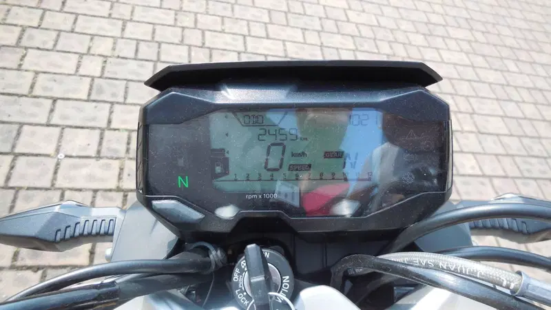 Bmw G 310 R (2021 - 25) (4)