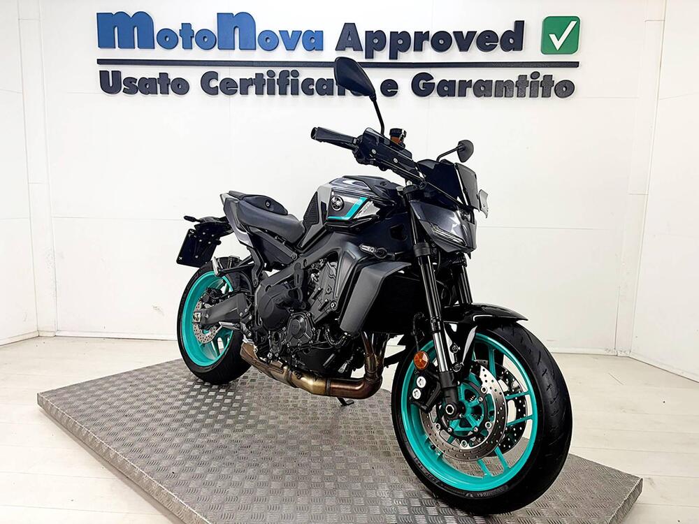 Yamaha MT-09 Y-AMT (2024 - 25) (3)