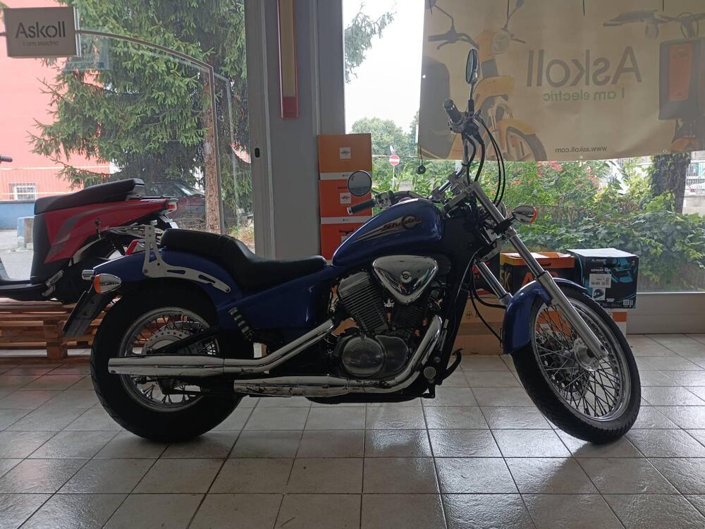 Honda Shadow 600 (2)