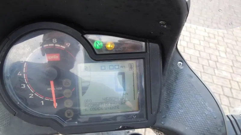 Aprilia Pegaso 650 Strada (2005 - 11) (4)