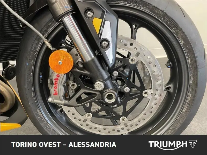 Triumph Street Triple 765 RS (2023 - 26) (10)
