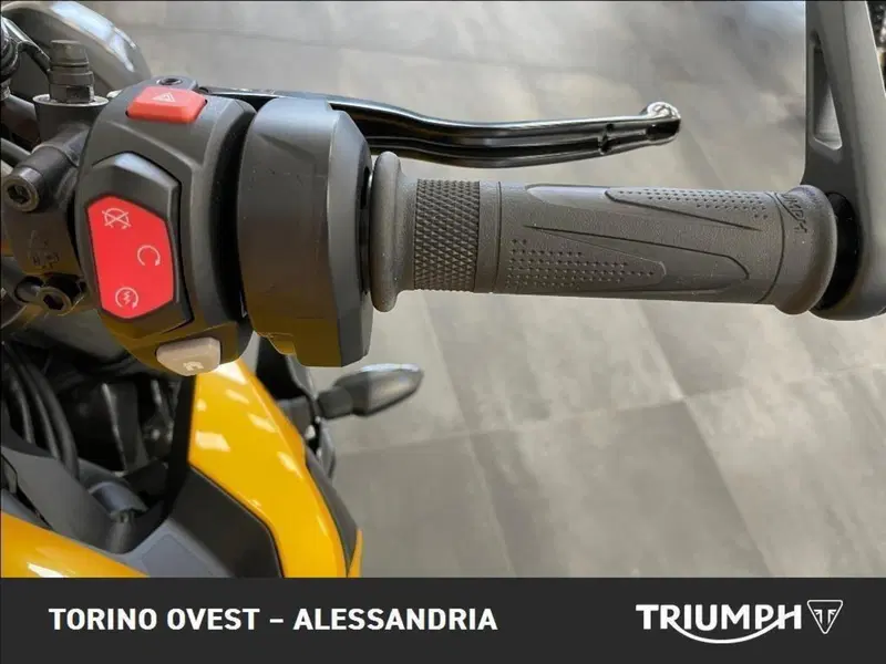 Triumph Street Triple 765 RS (2023 - 26) (7)
