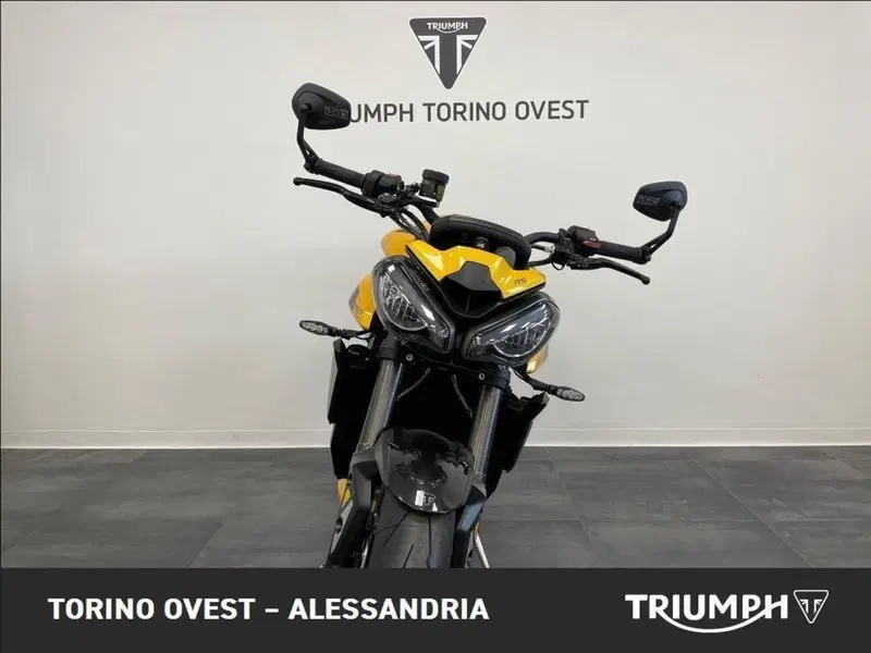 Triumph Street Triple 765 RS (2023 - 26) (2)