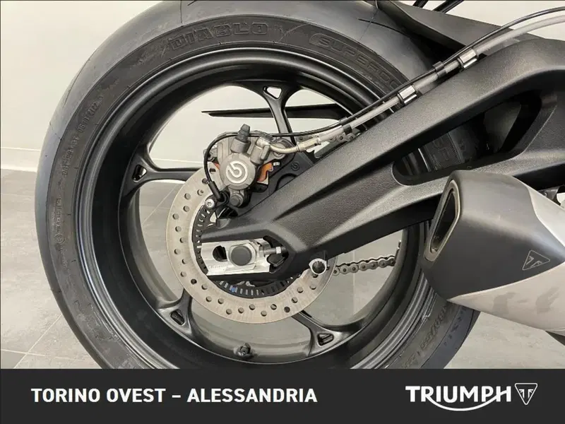 Triumph Street Triple 765 RS (2023 - 26) (8)