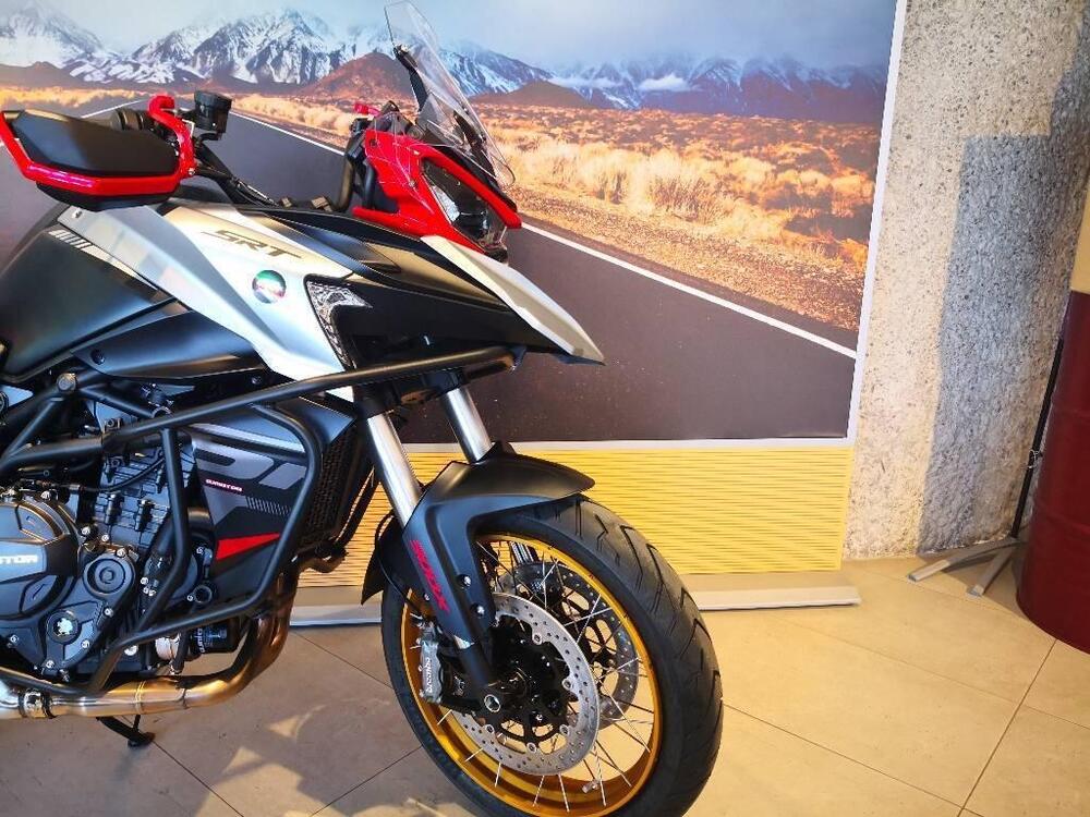 QJ Motor SRT 900 SX (2025) (4)