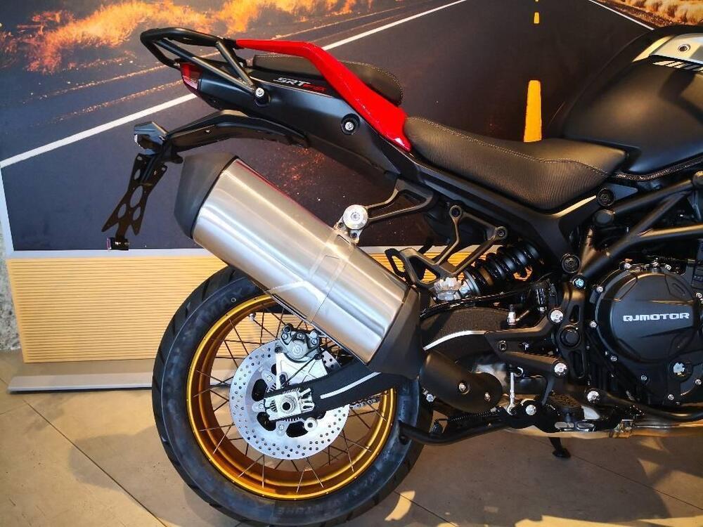 QJ Motor SRT 900 SX (2025) (5)