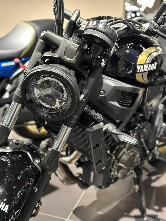 Yamaha XSR 700 (2022 - 25) (2)