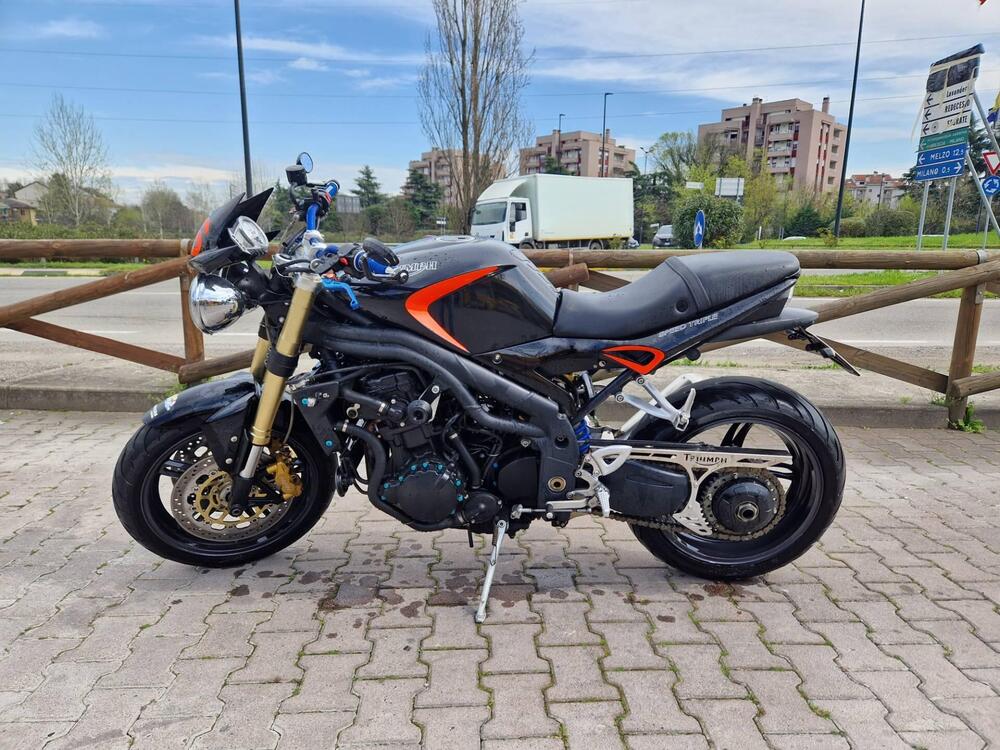 Triumph Speed Triple 1050 (2005 - 11) (2)