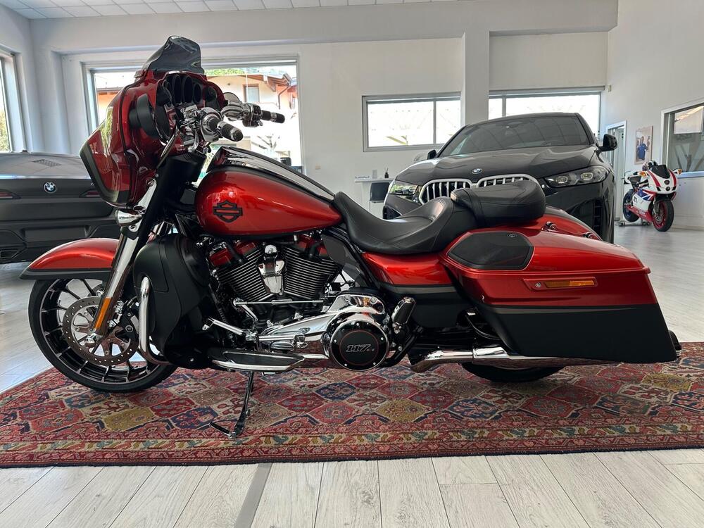 Harley-Davidson 117 Street Glide (2018 - 20) - FLHXSE (3)