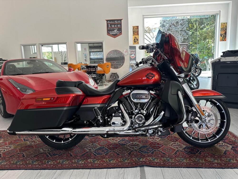 Harley-Davidson 117 Street Glide (2018 - 20) - FLHXSE (2)