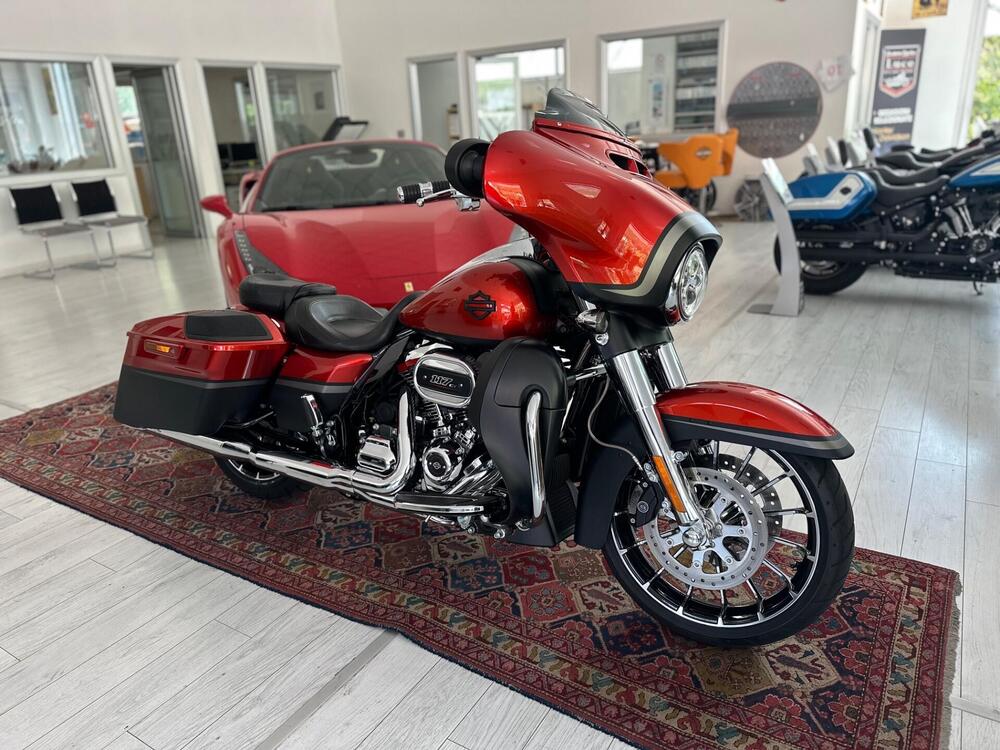 Harley-Davidson 117 Street Glide (2018 - 20) - FLHXSE