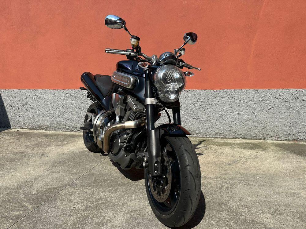 Yamaha MT-01 (2005- 11) (3)