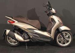 Piaggio Beverly 300 Hpe (2021) usata