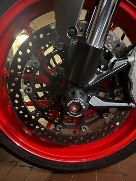 Ducati Monster 937 + (2021 - 25) (3)