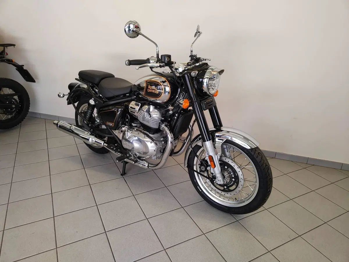 Royal Enfield Classic 650 (2025 - 26) (11)