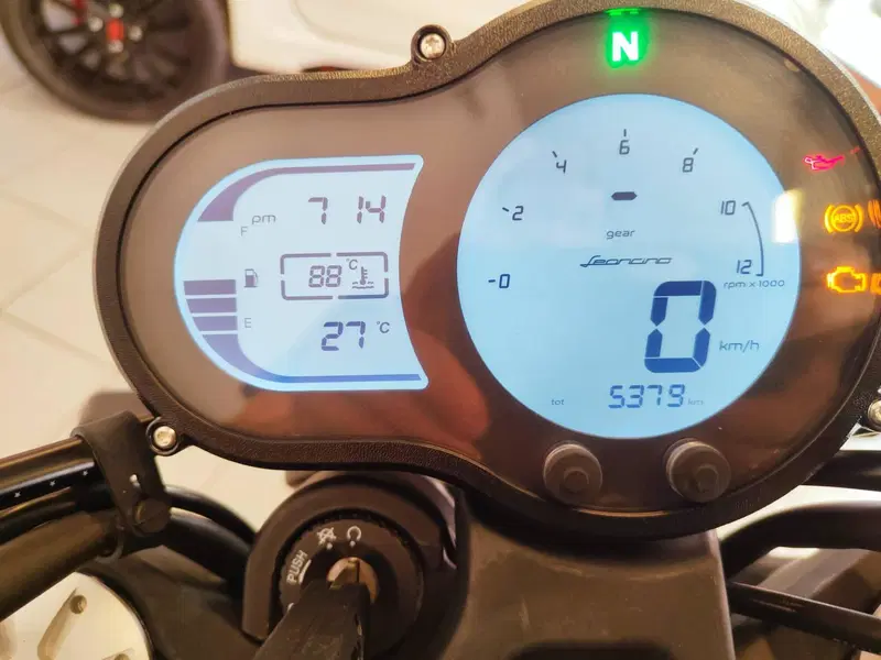 Benelli Leoncino 500 Trail (2021 - 26) (7)