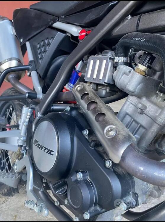 Fantic Motor Motard 125 Competition 4t (2020) (3)