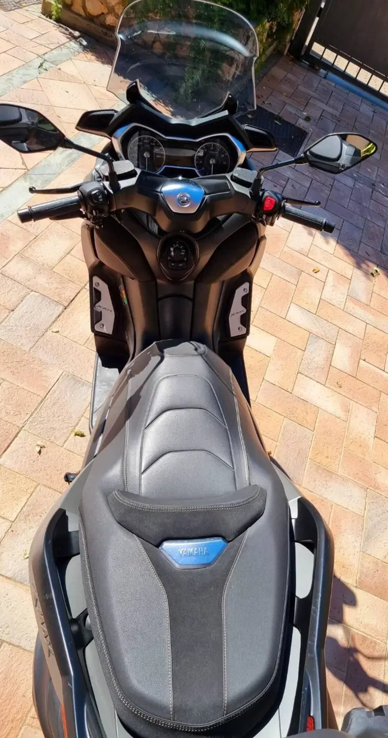 Yamaha X-Max 400 Tech Max (2020) (5)