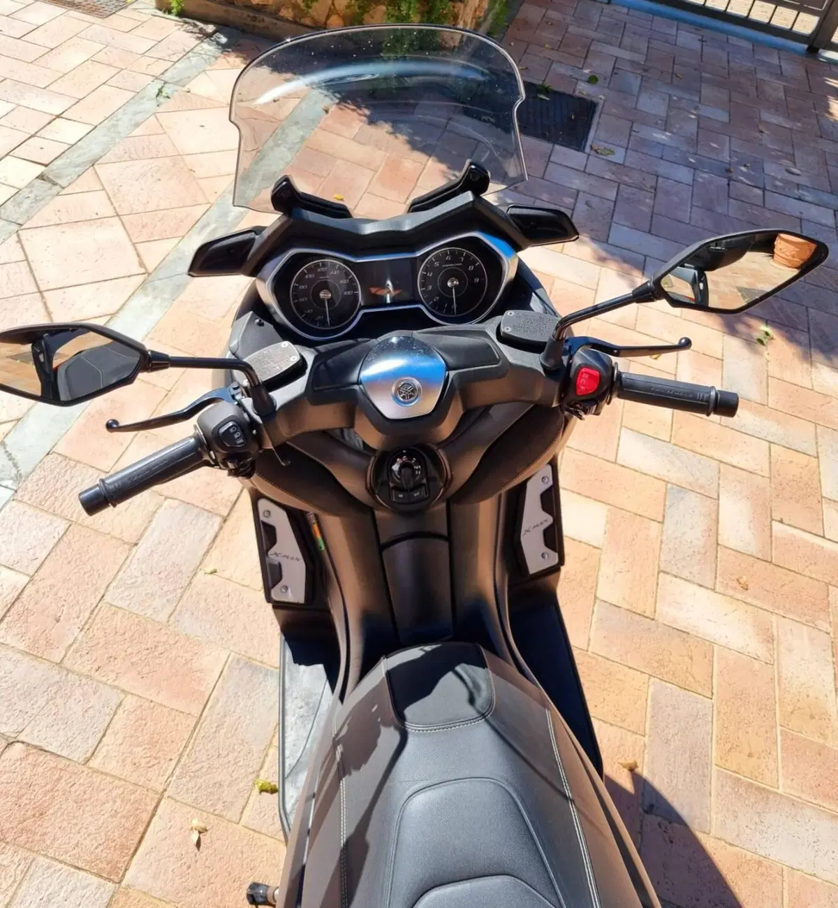 Yamaha X-Max 400 Tech Max (2020) (6)