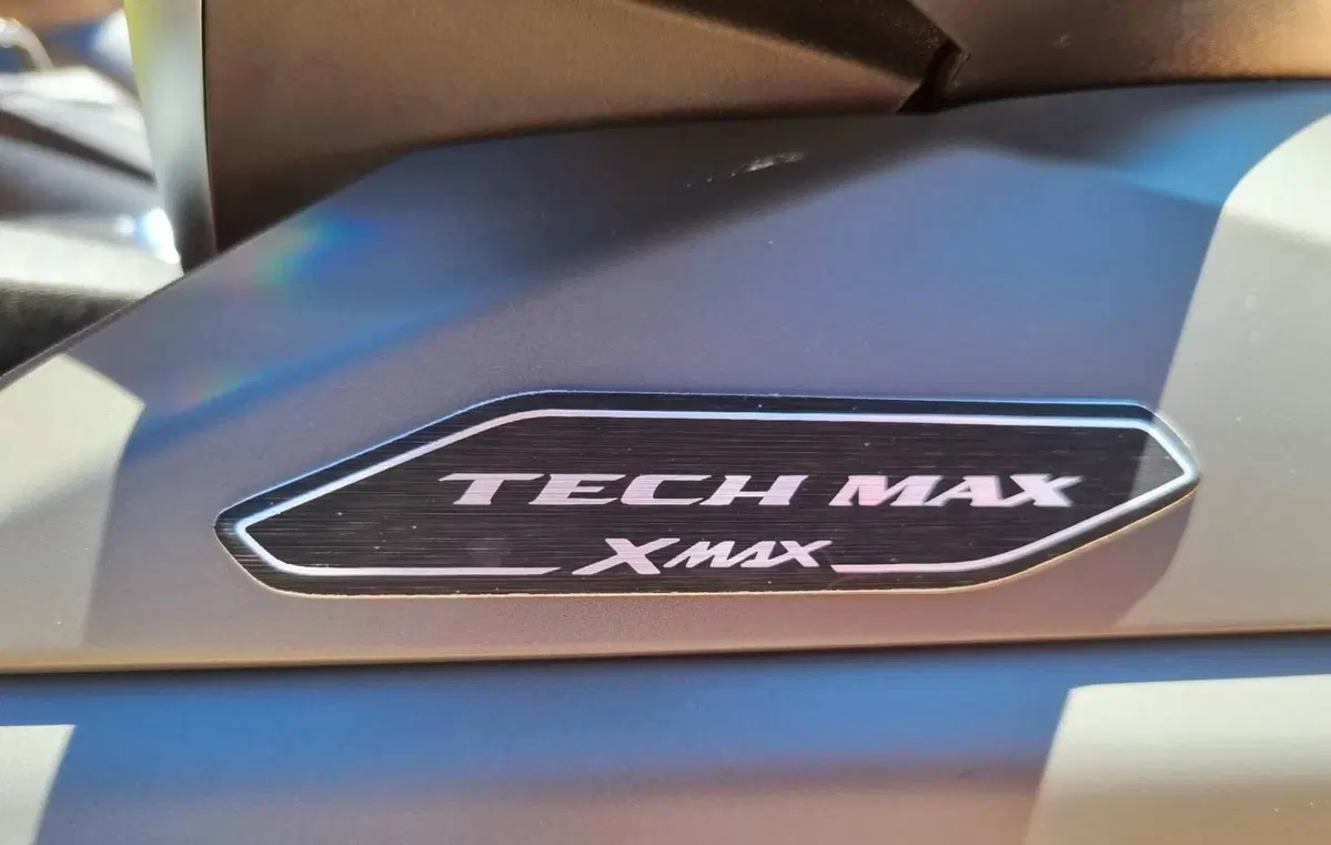 Yamaha X-Max 400 Tech Max (2020) (20)