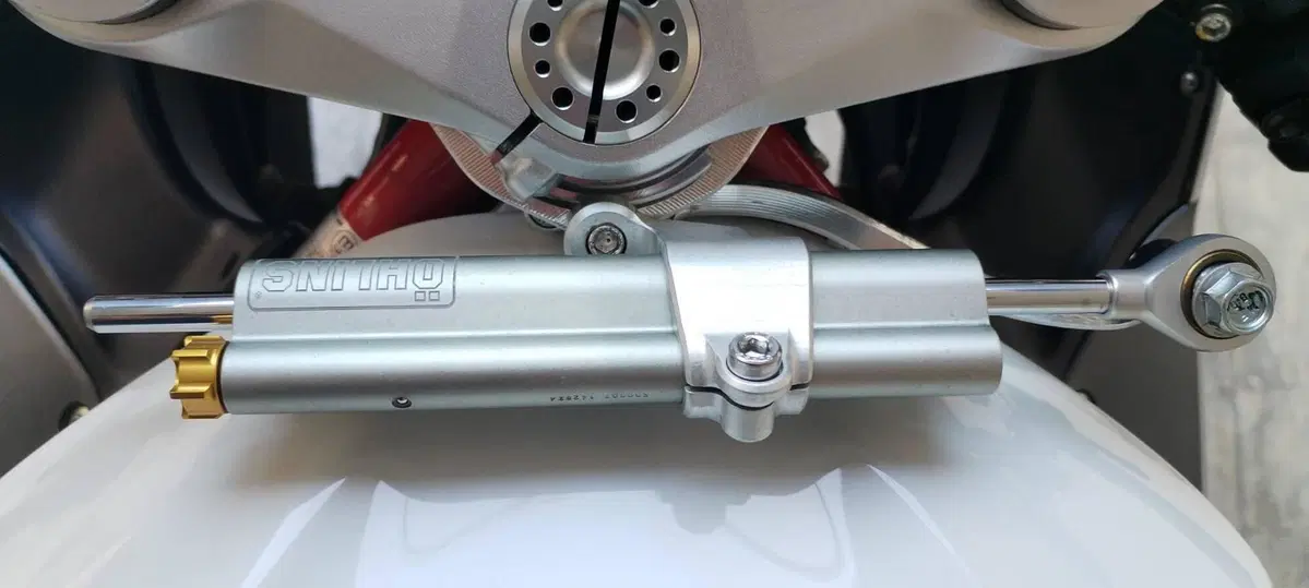 MV Agusta F3 800 EAS ABS (2013 - 17) (4)