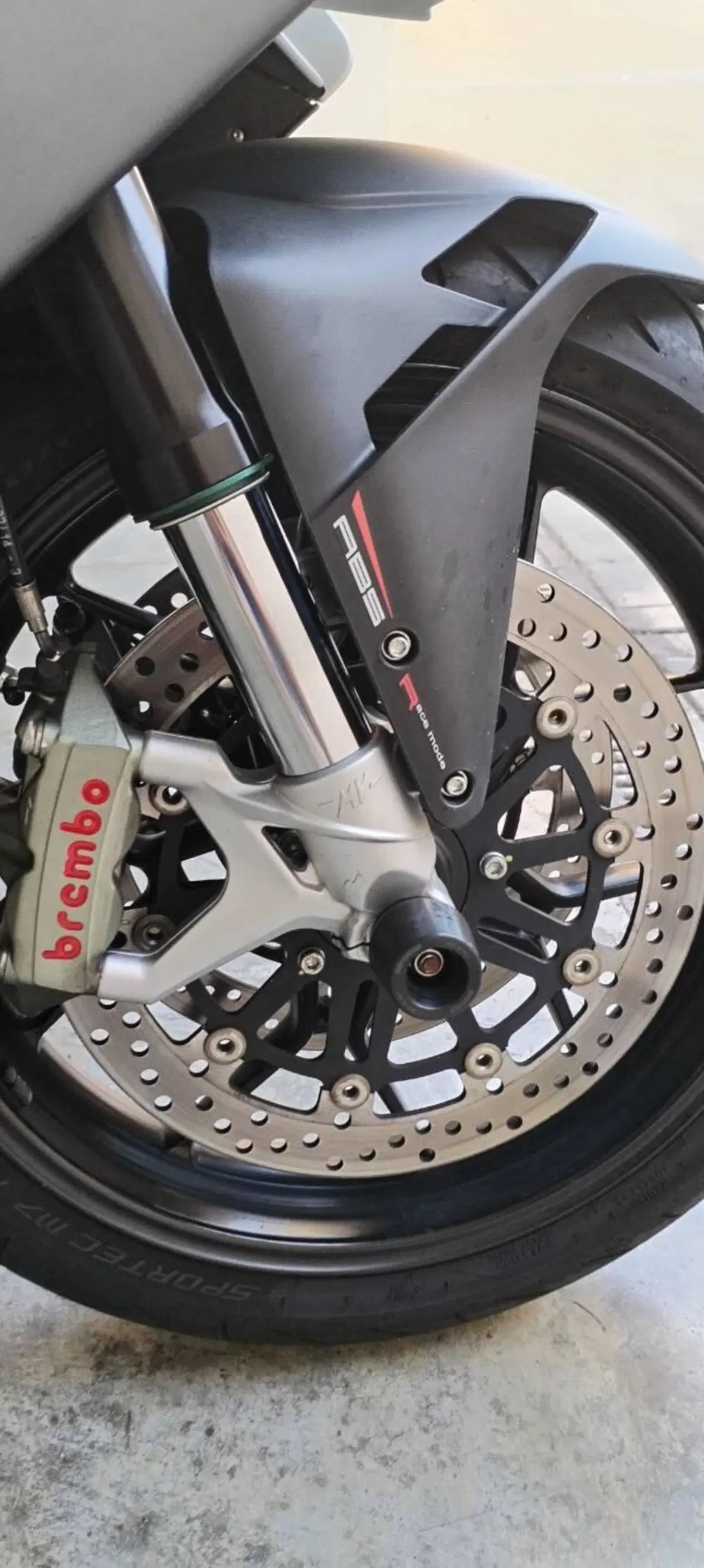 MV Agusta F3 800 EAS ABS (2013 - 17) (8)