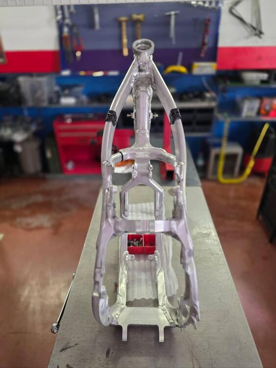 Honda CRF 450 R (2025) (2)