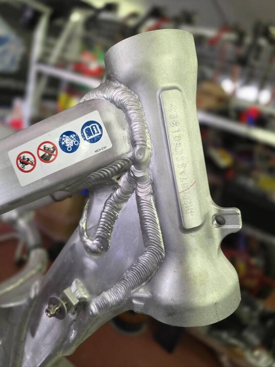 Honda CRF 450 R (2025) (4)