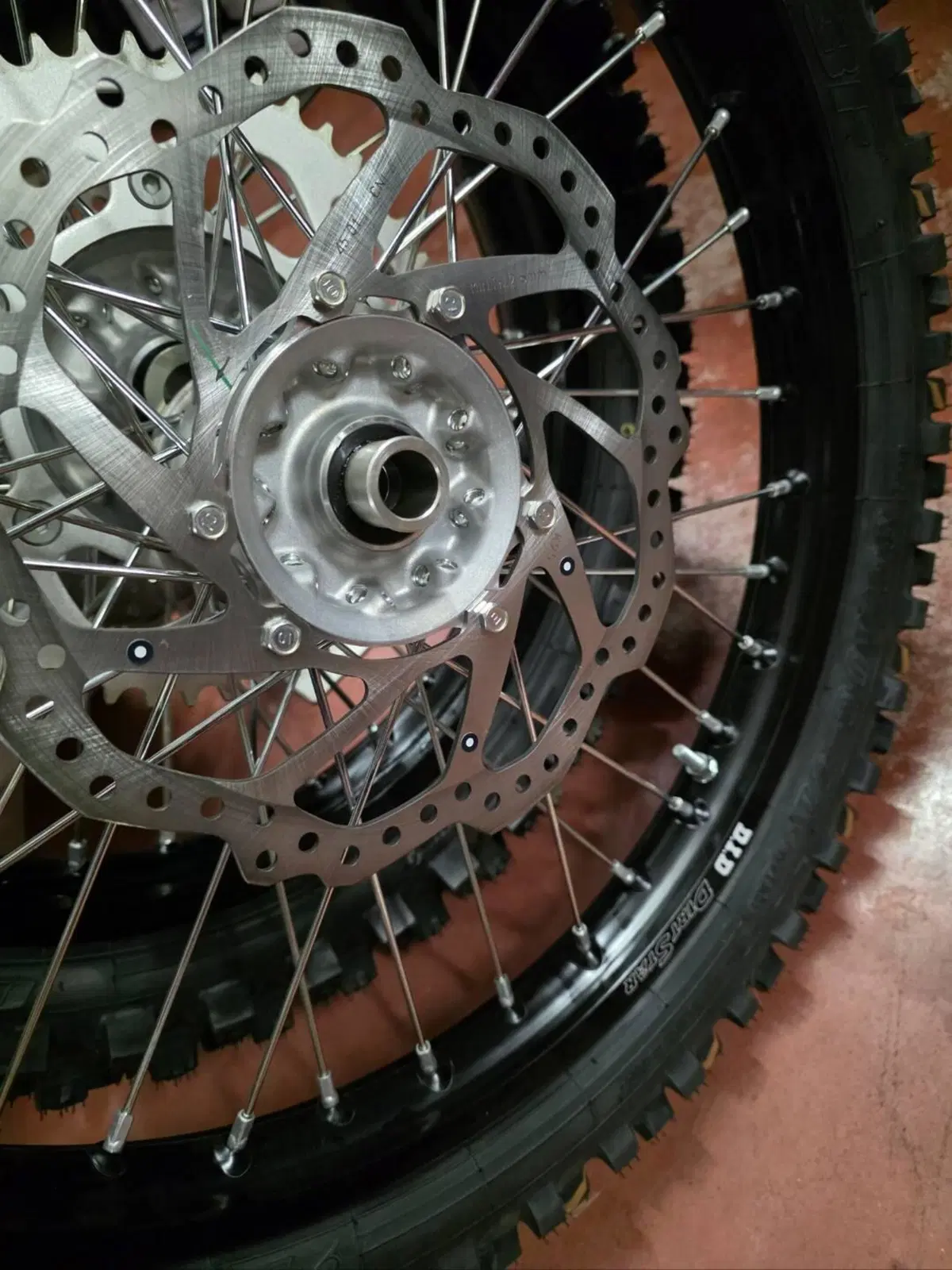 Honda CRF 450R (2025) (9)