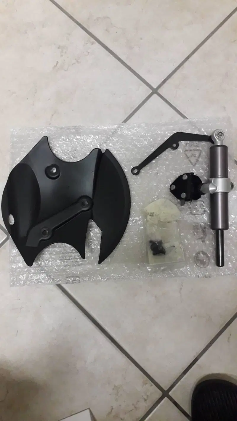 Ammortizzatore di sterzo Ducati (2)