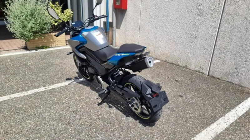 CFMOTO 125NK (2025 - 26) (5)