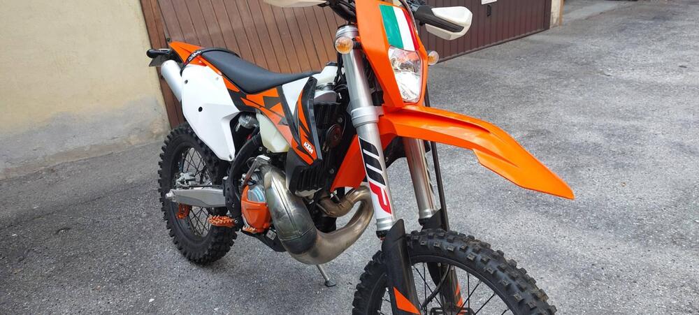 KTM 250 EXC TPI (2018) (3)