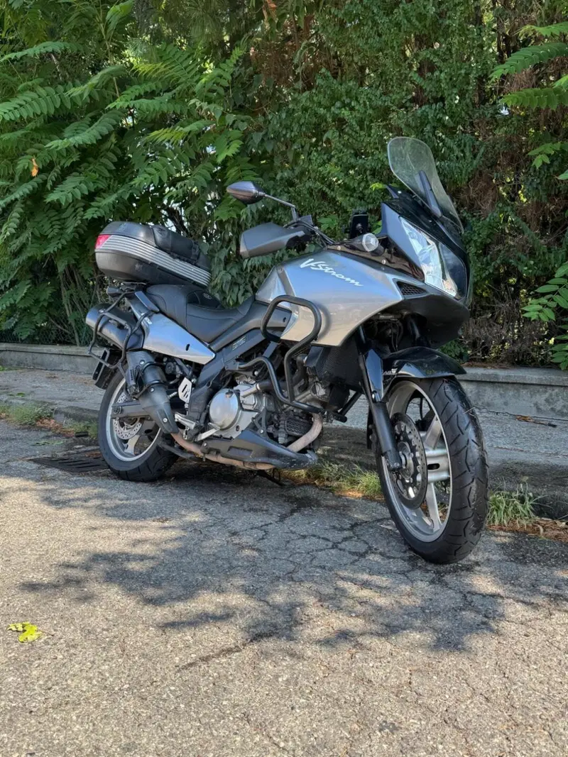 Suzuki V-Strom 650 (2008 - 11) (2)
