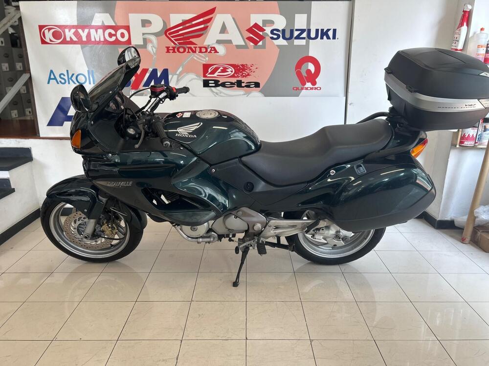 Honda Deauville 650 (1998 - 01) (5)