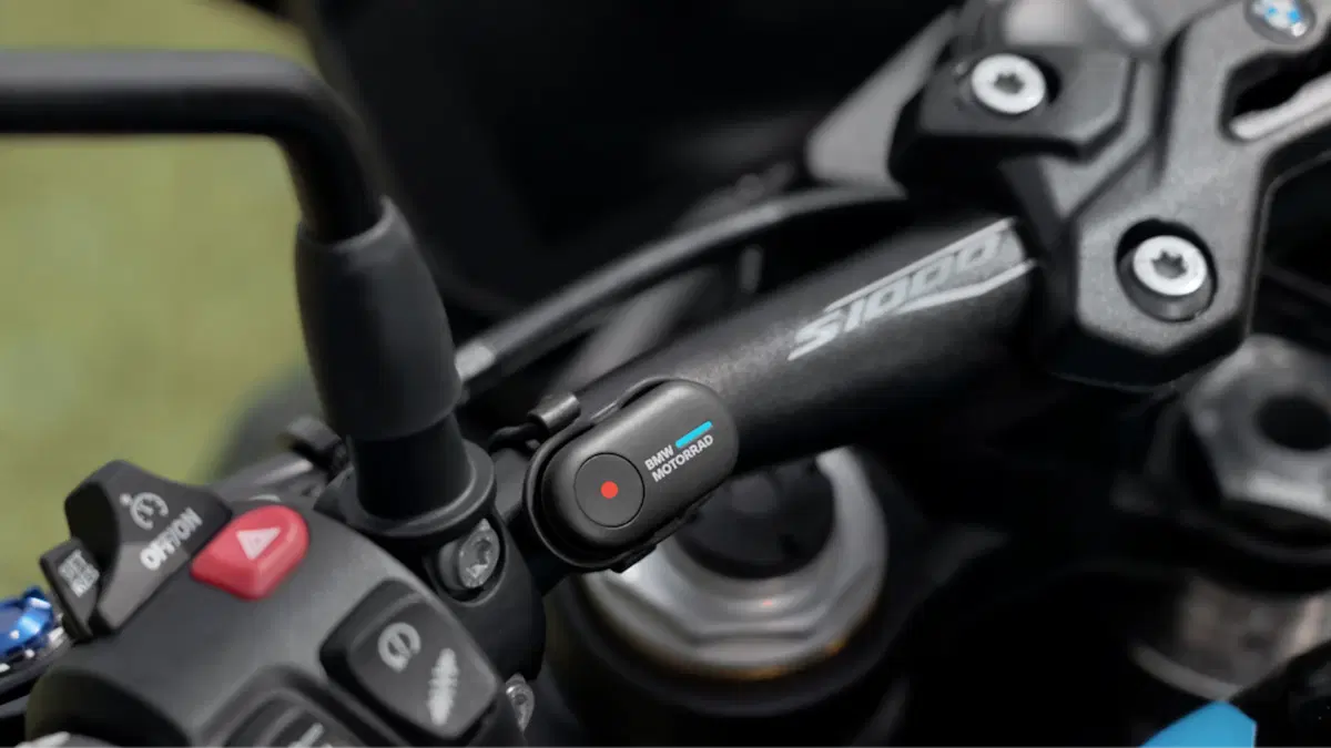 Insta360 X5 edizione BMW Motorrad (4)