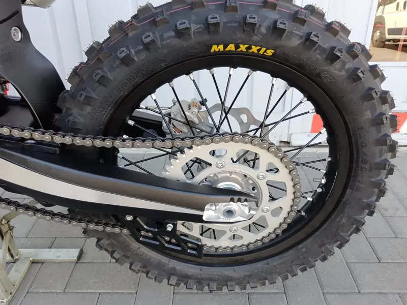 Betamotor RR X-PRO 125 2T Enduro (2026) (12)