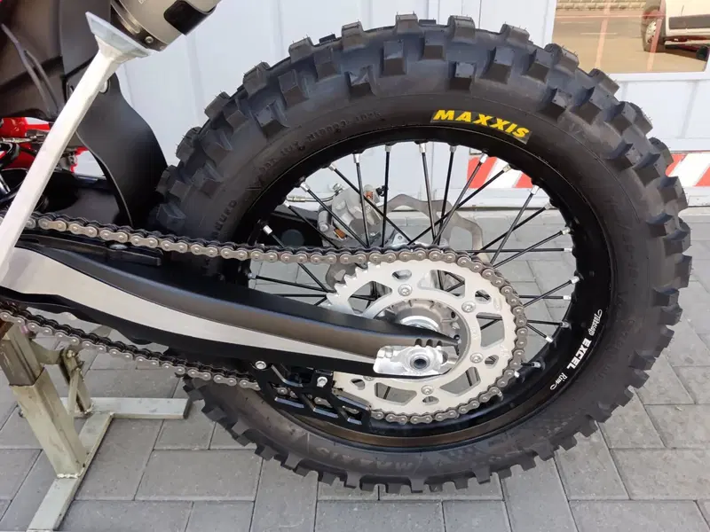 Betamotor RR X-PRO 300 2T Enduro (2026) (12)