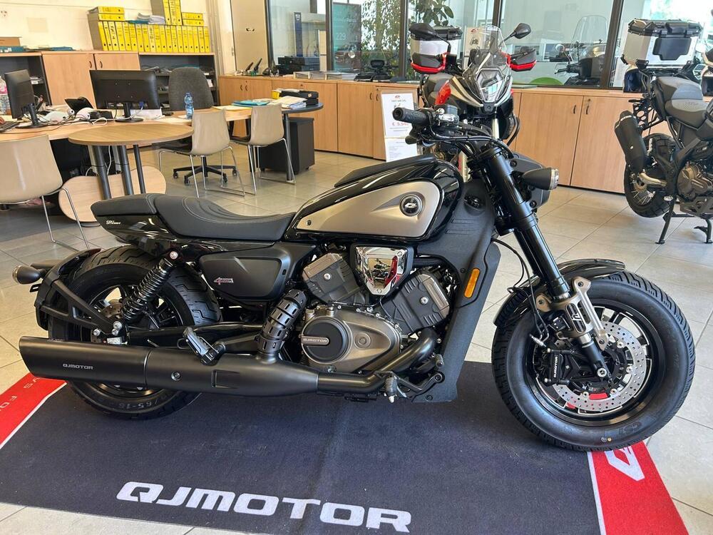 QJ Motor SRV 600 V (2025) (5)