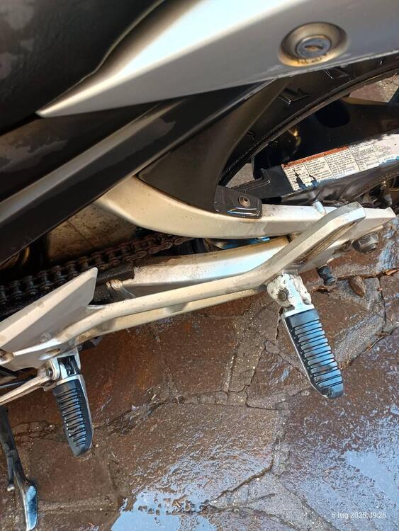 Suzuki GSR 600 (2006 - 11) (5)