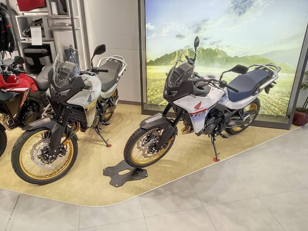 Honda Transalp XL750 (2025)