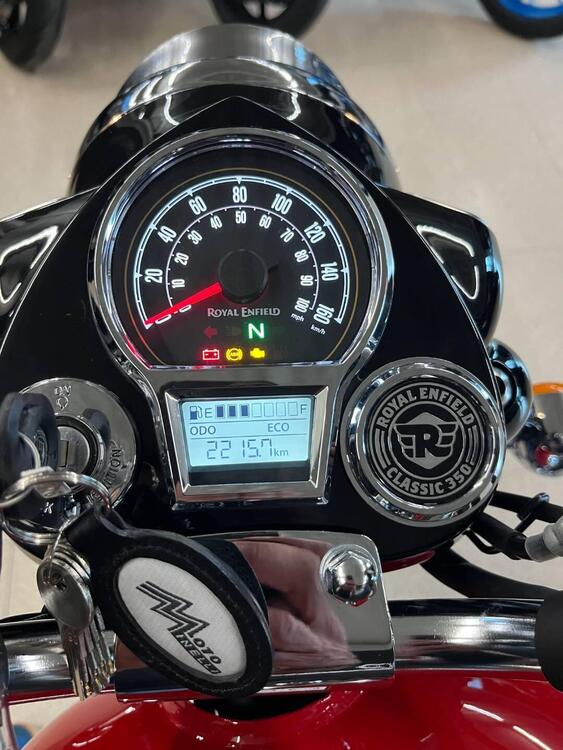 Royal Enfield Classic 350 (2021 - 25) (5)