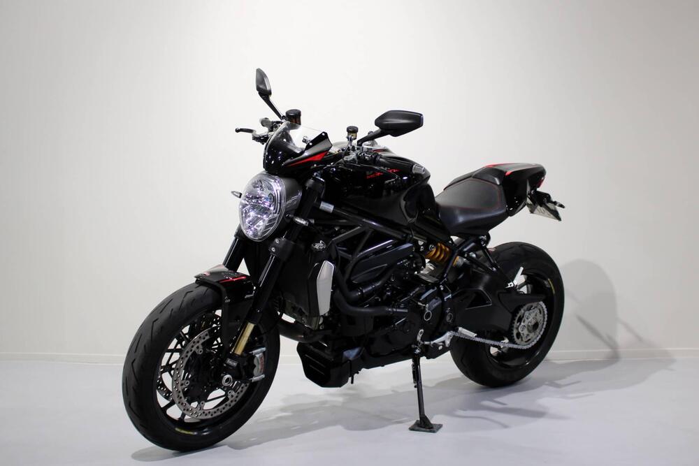 Ducati Monster 1200 R (2016 - 19) (3)