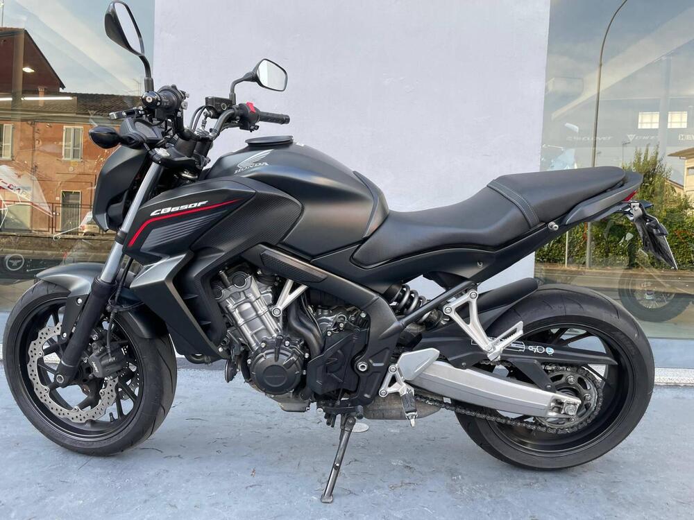 Honda CB 650 F ABS (2014 - 17) (2)