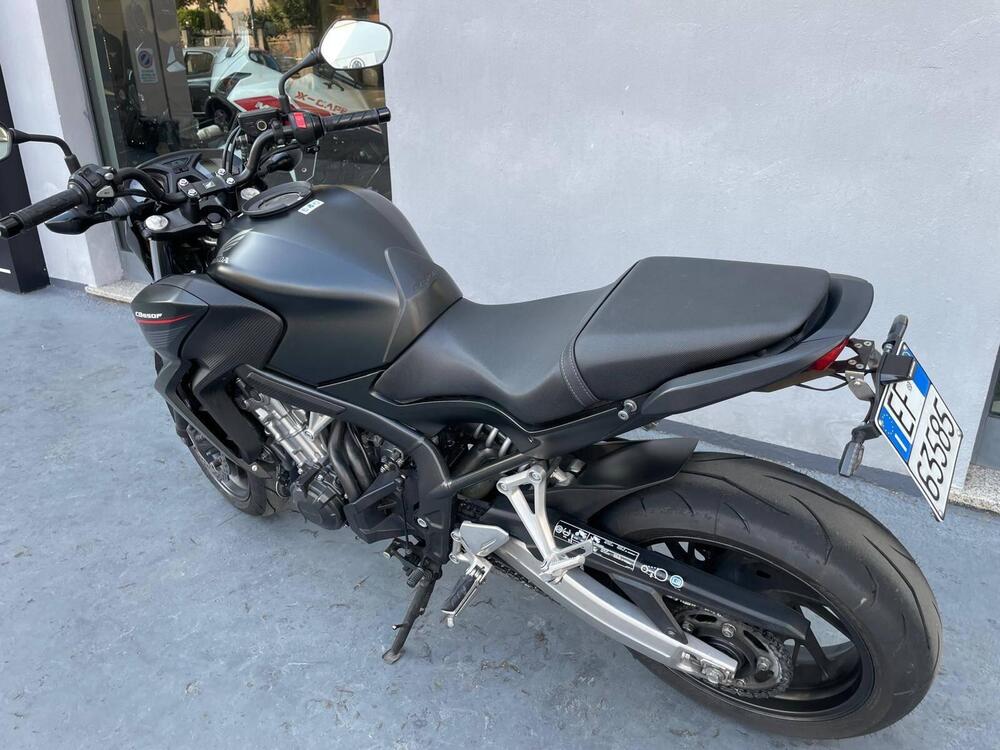 Honda CB 650 F ABS (2014 - 17) (4)